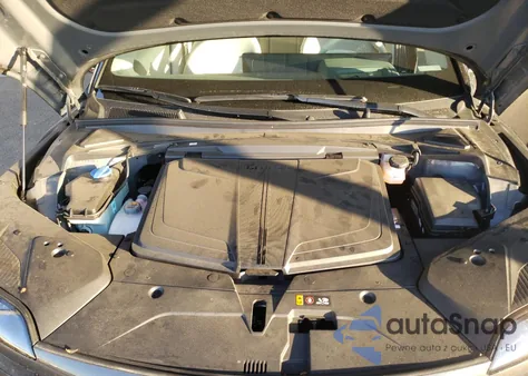 2024 Genesis Gv60 Standard z USA, uszkodzony, nr VIN KMUKB4SA0RU021109